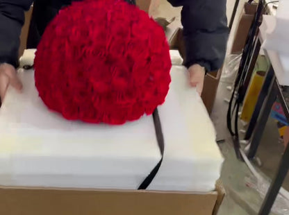 Eternal Velvet Rose Box – 99 Roses🌹
